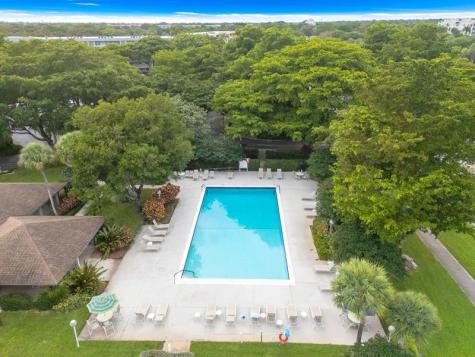 4020 W Palm Aire Drive Pompano Beach FL 33069