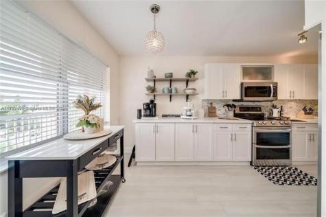 2560 NW 103rd Avenue Sunrise FL 33322