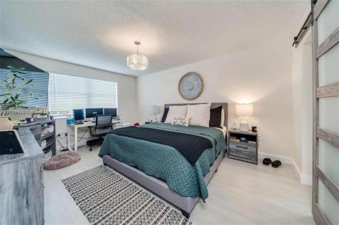 2560 NW 103rd Avenue Sunrise FL 33322