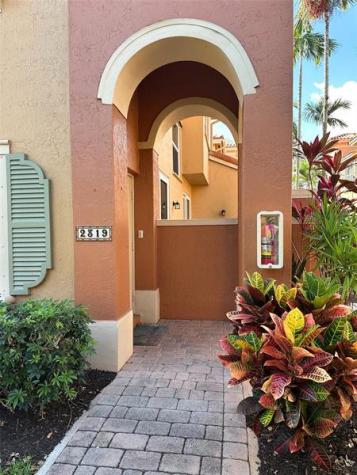 2319 Clipper Place Dania Beach FL 33312