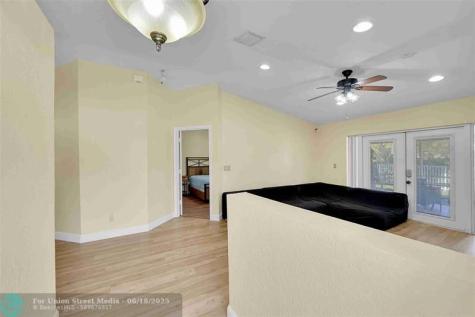 5640 NW 120th Terrace Coral Springs FL 33076