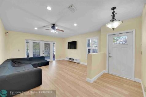 5640 NW 120th Terrace Coral Springs FL 33076