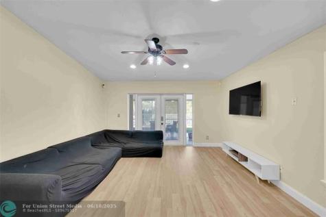 5640 NW 120th Terrace Coral Springs FL 33076