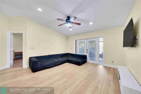 5640 NW 120th Terrace Coral Springs FL 33076