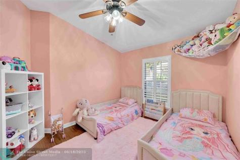 5640 NW 120th Terrace Coral Springs FL 33076