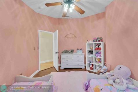 5640 NW 120th Terrace Coral Springs FL 33076