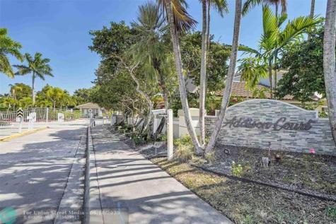 5640 NW 120th Terrace Coral Springs FL 33076