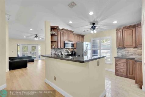 5640 NW 120th Terrace Coral Springs FL 33076