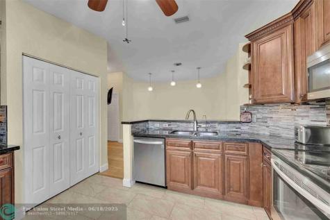 5640 NW 120th Terrace Coral Springs FL 33076