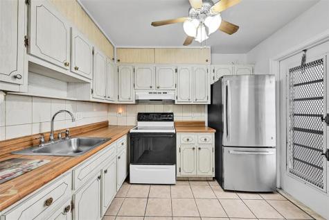 1330 NW 43rd Avenue Lauderhill FL 33313