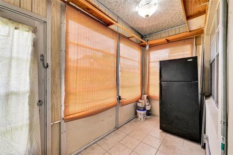 1330 NW 43rd Avenue Lauderhill FL 33313