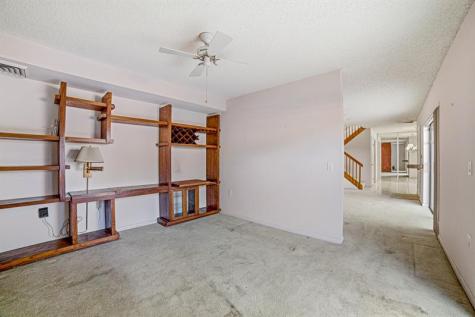 9101 SW 19th Place Davie FL 33324