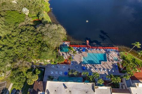 9101 SW 19th Place Davie FL 33324