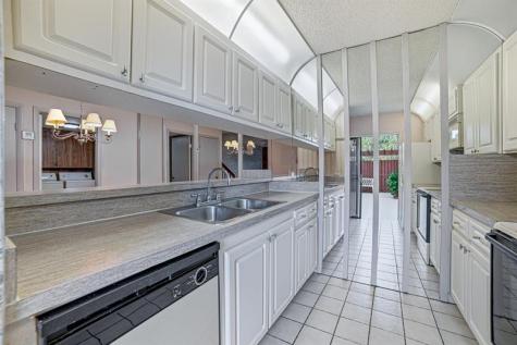 9101 SW 19th Place Davie FL 33324