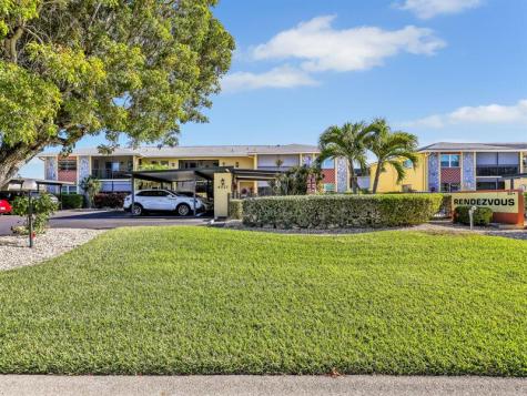 4021 SE 19th Avenue Cape Coral FL 33904