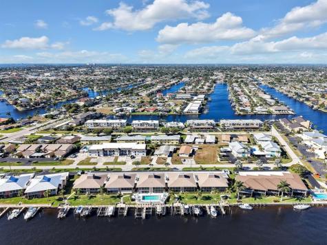 4021 SE 19th Avenue Cape Coral FL 33904