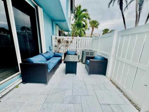 1010 E Jeffery Street Boca Raton FL 33487