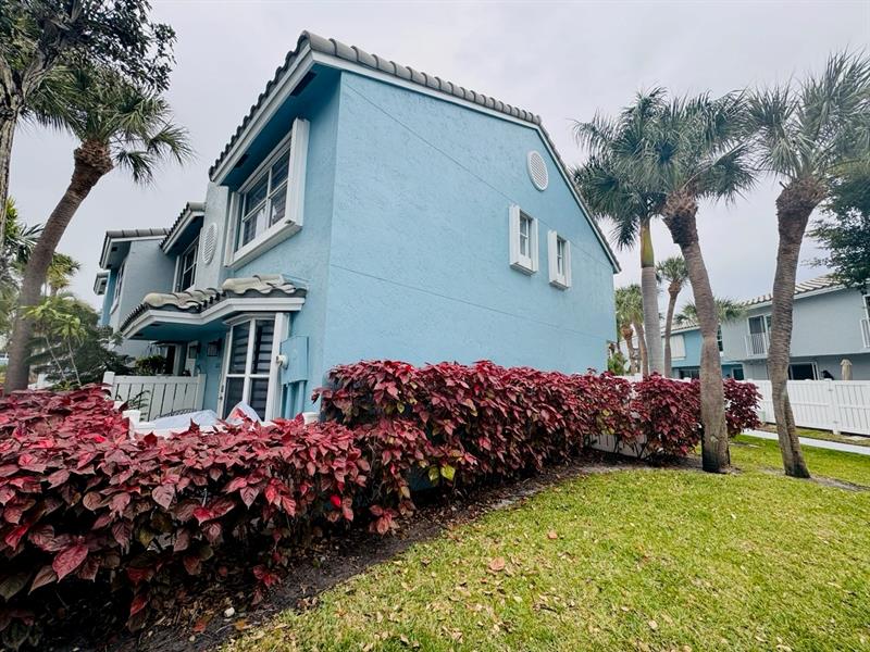 1010 E Jeffery Street Boca Raton FL 33487