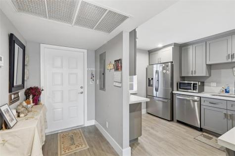 800 Cypress Grove Drive Pompano Beach FL 33069