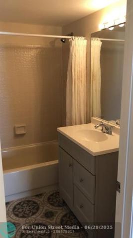 10038 Twin Lakes Drive Coral Springs FL 33071