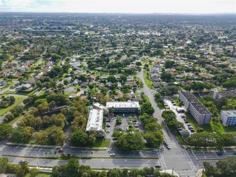 8725 Shadow Wood Boulevard Coral Springs FL 33071