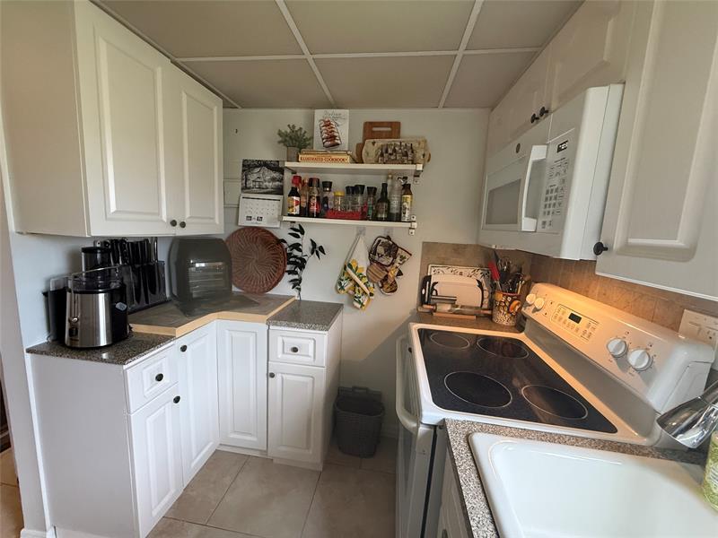 9121 Sunrise Lakes Boulevard Sunrise FL 33322