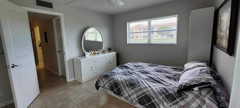 9121 Sunrise Lakes Boulevard Sunrise FL 33322