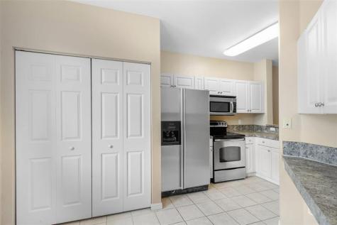 1992 Alamanda Way Riviera Beach FL 33404