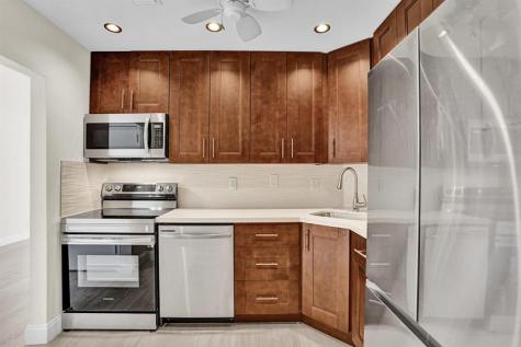 3115 Oakland Shores Drive Oakland Park FL 33309