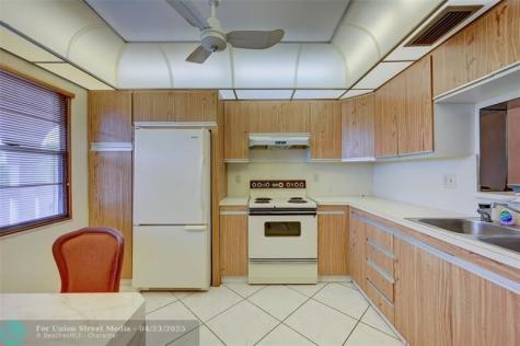 2101 Lucaya Bend Coconut Creek FL 33066