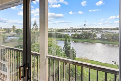 2202 S Cypress Bend Drive Pompano Beach FL 33069