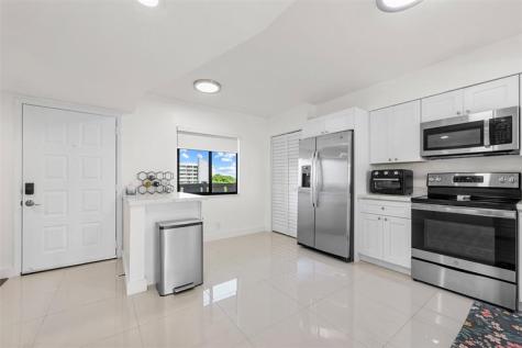 2202 S Cypress Bend Drive Pompano Beach FL 33069