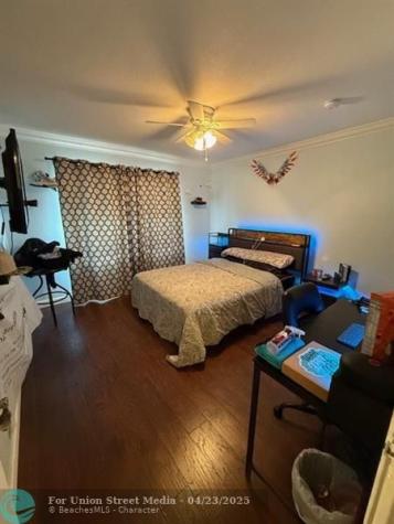 8040 SW 17 Place Davie FL 33324