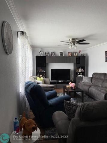 8040 SW 17 Place Davie FL 33324