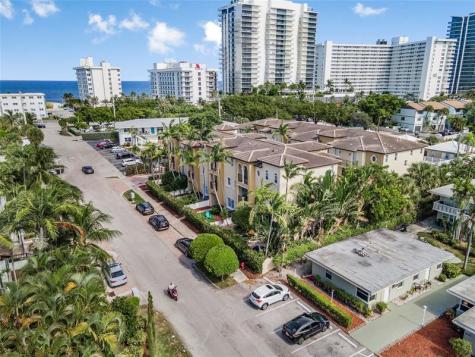 3240 NE 13 Street Pompano Beach FL 33062