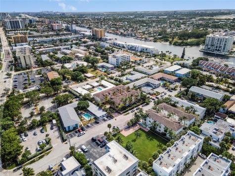 3240 NE 13 Street Pompano Beach FL 33062