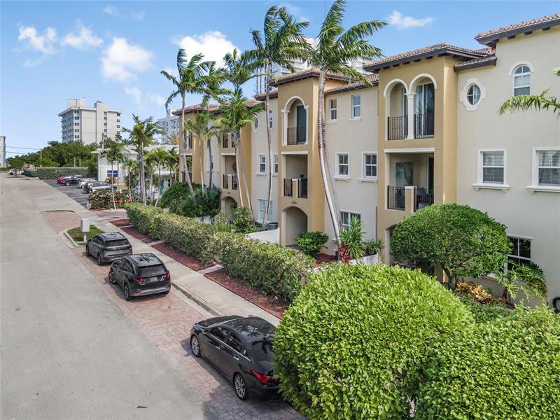 3240 NE 13 Street Pompano Beach FL 33062