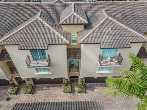3240 NE 13 Street Pompano Beach FL 33062