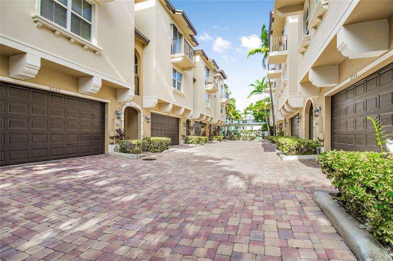 3240 NE 13 Street Pompano Beach FL 33062