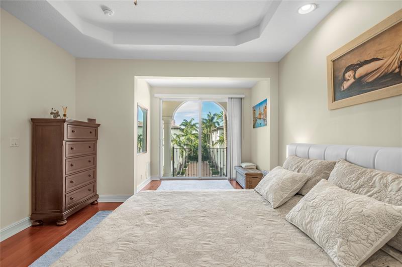 3240 NE 13 Street Pompano Beach FL 33062