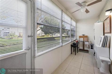 194 Newport L Deerfield Beach FL 33442