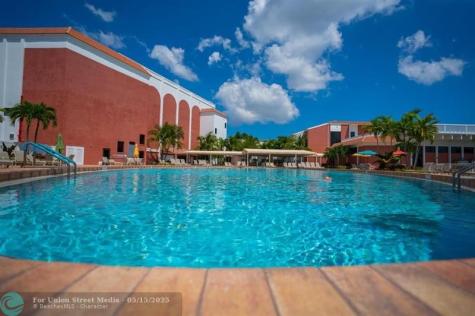 194 Newport L Deerfield Beach FL 33442