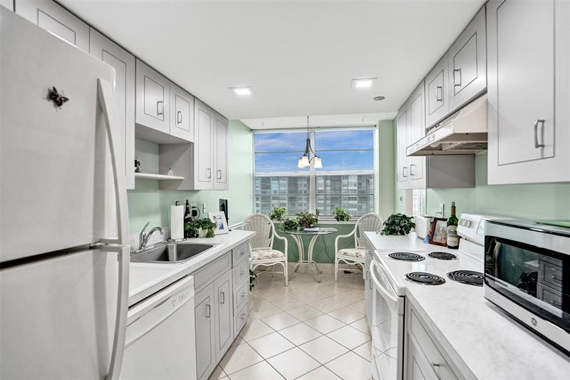 1100 Saint Charles Place Pembroke Pines FL 33026