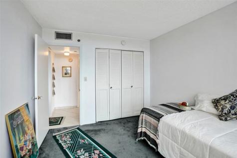 1100 Saint Charles Place Pembroke Pines FL 33026