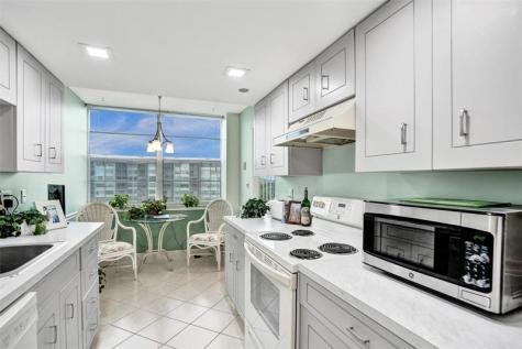 1100 Saint Charles Place Pembroke Pines FL 33026