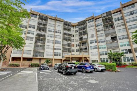 1100 Saint Charles Place Pembroke Pines FL 33026