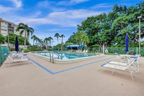 1100 Saint Charles Place Pembroke Pines FL 33026