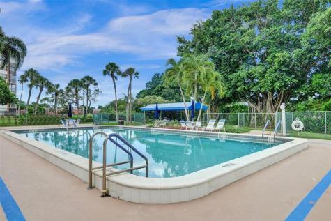 1100 Saint Charles Place Pembroke Pines FL 33026