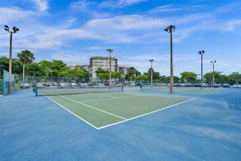 1100 Saint Charles Place Pembroke Pines FL 33026
