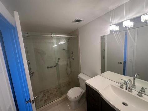 3850 Washington Street Hollywood FL 33021